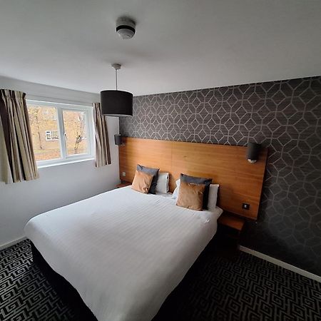 Stockwood Hotel - Luton Airport Exterior photo