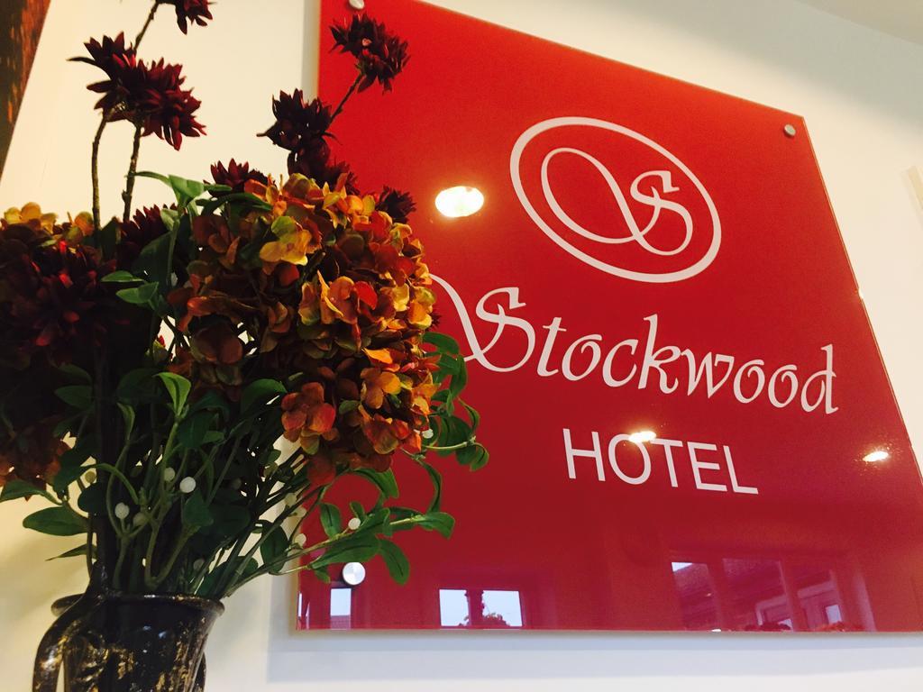 Stockwood Hotel - Luton Airport Exterior photo